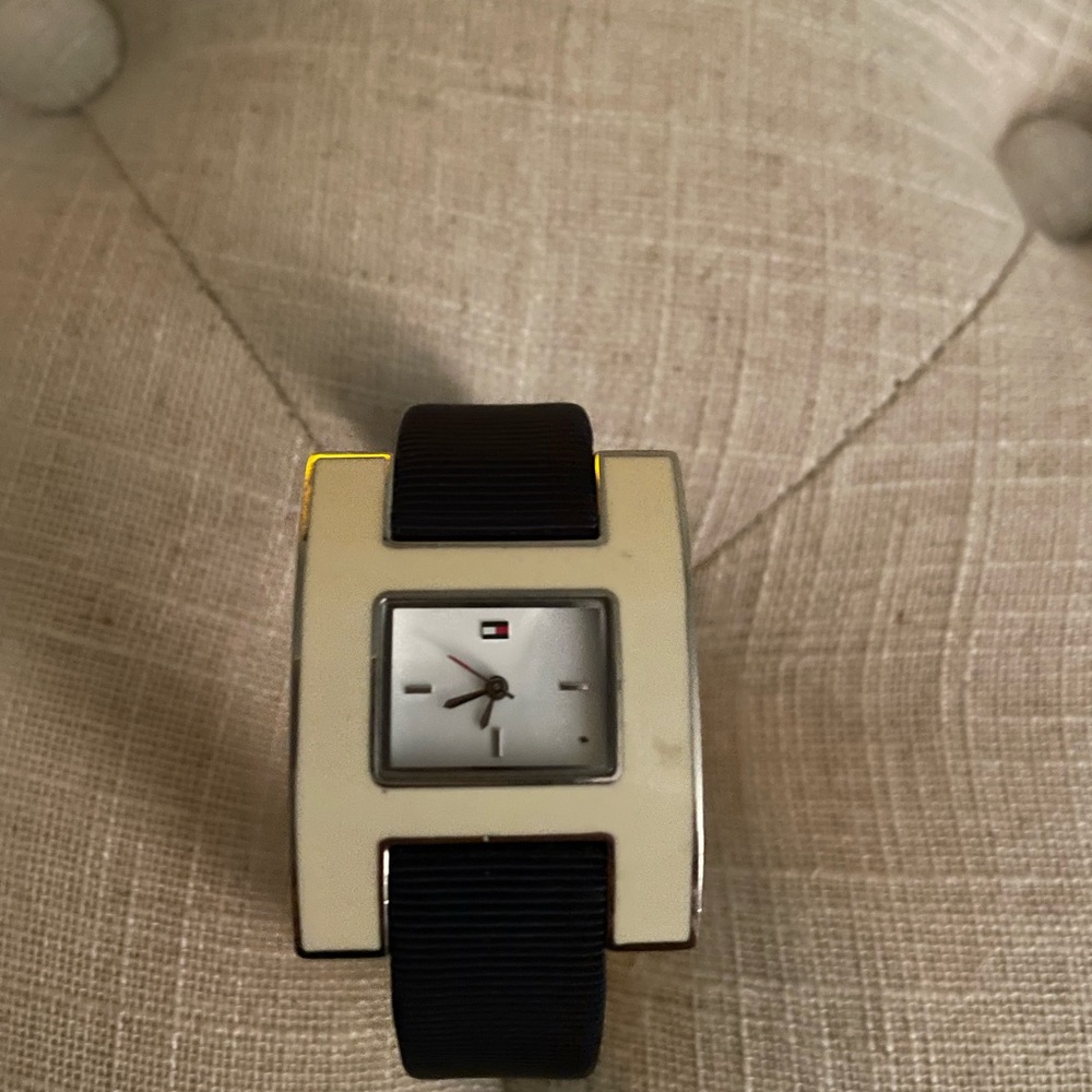 Tommy Hilfiger Ladies Watch